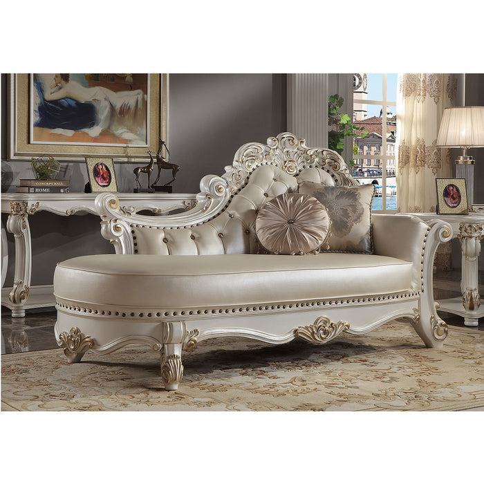 Vendome Chaise with 2 Pillows